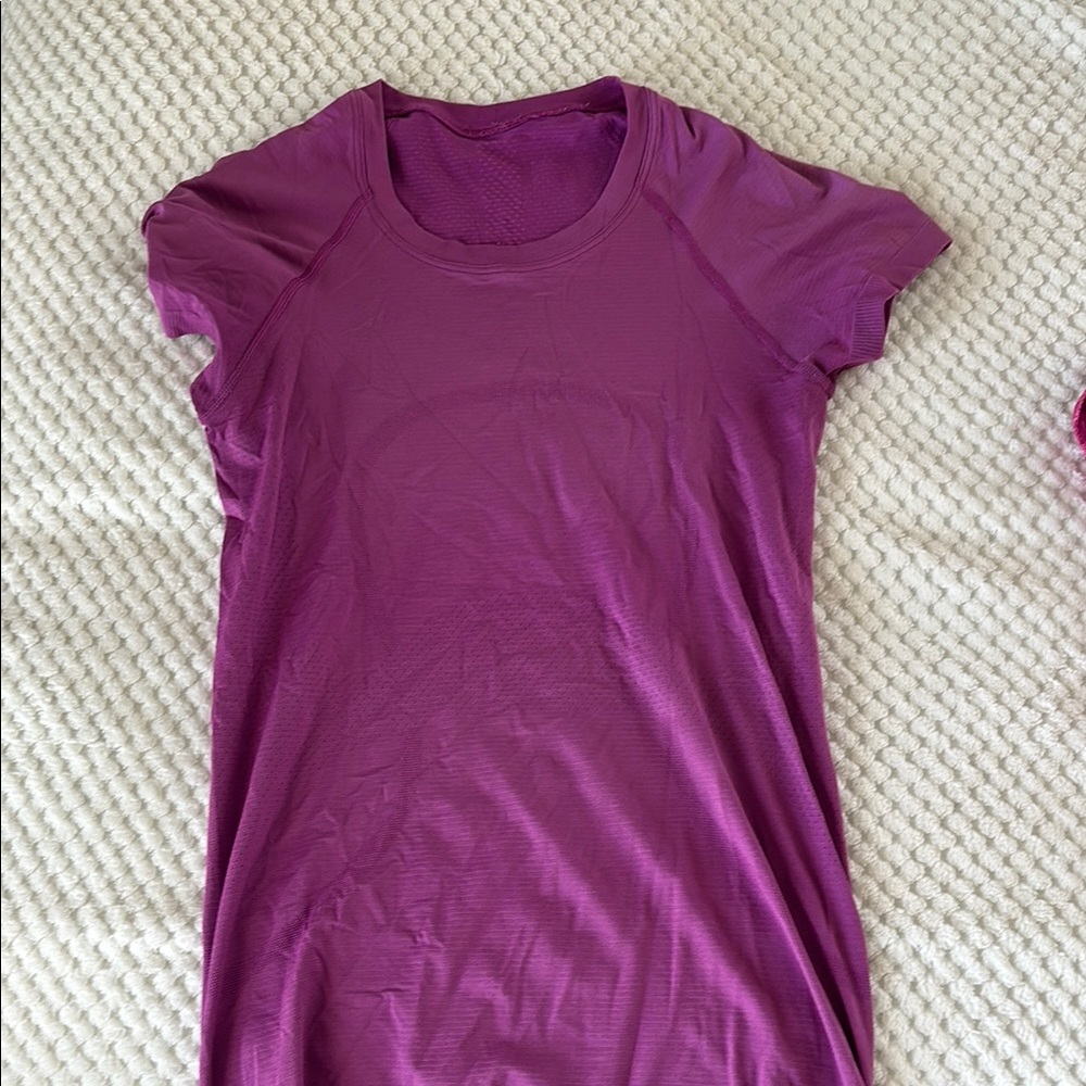Lululemon Athletica Purple Fitted Short Sleeve Tee